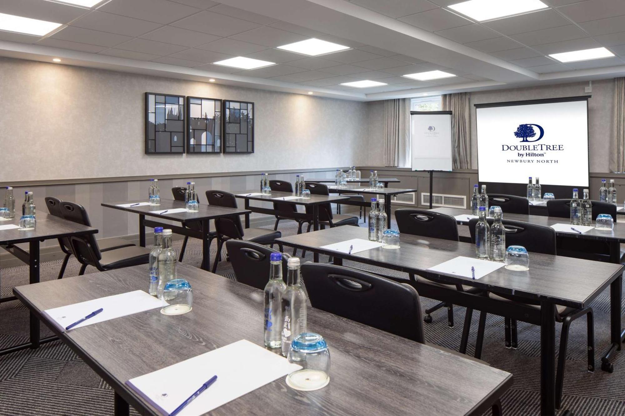 Orida Hotels Newbury Newbury  Esterno foto