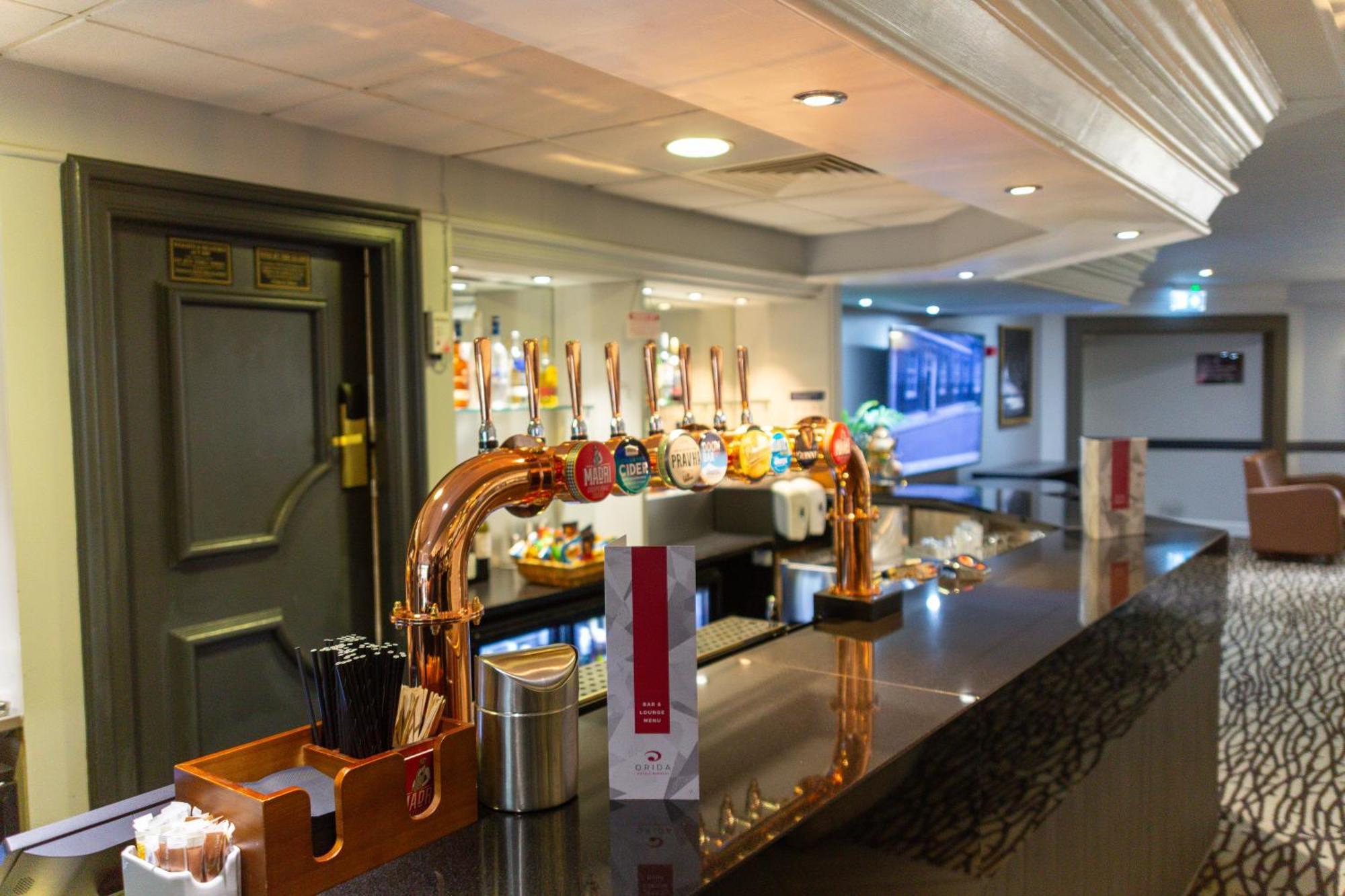 Orida Hotels Newbury Newbury  Esterno foto